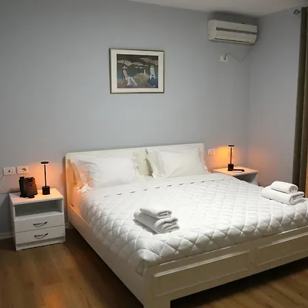 Doanesia Guest house Mezez